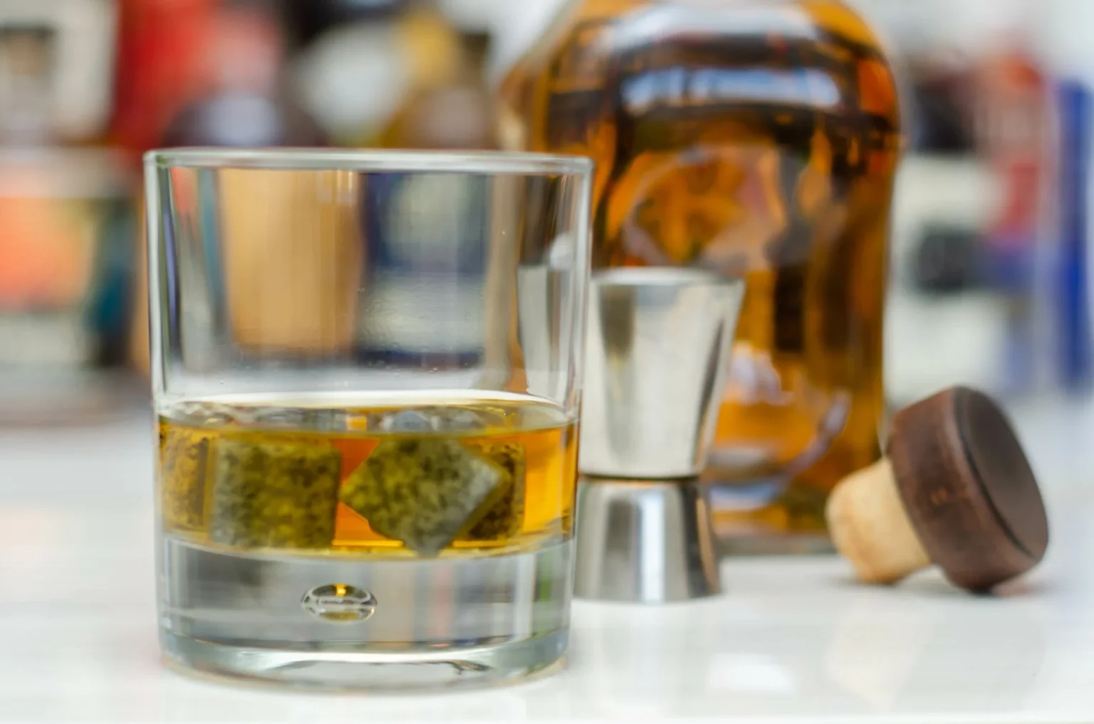 Un bicchiere di whiskey irlandese